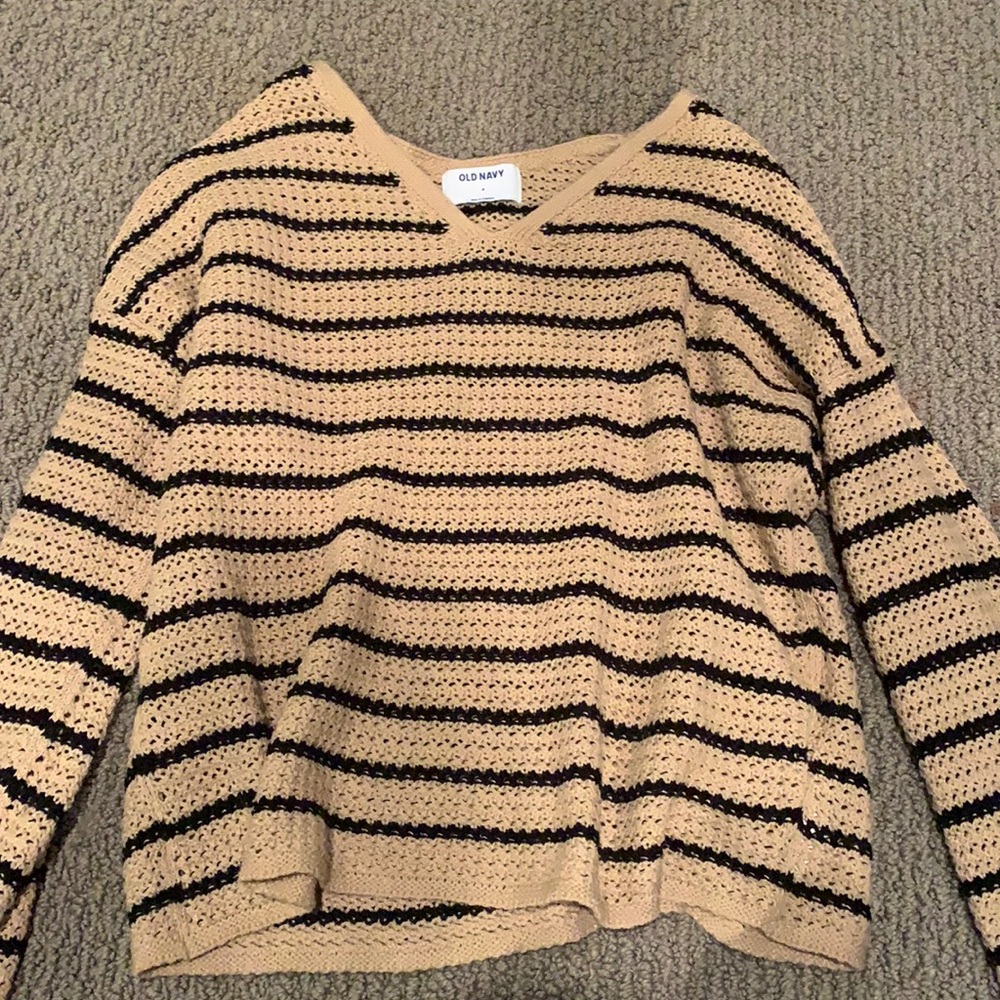 Old navy light sweater